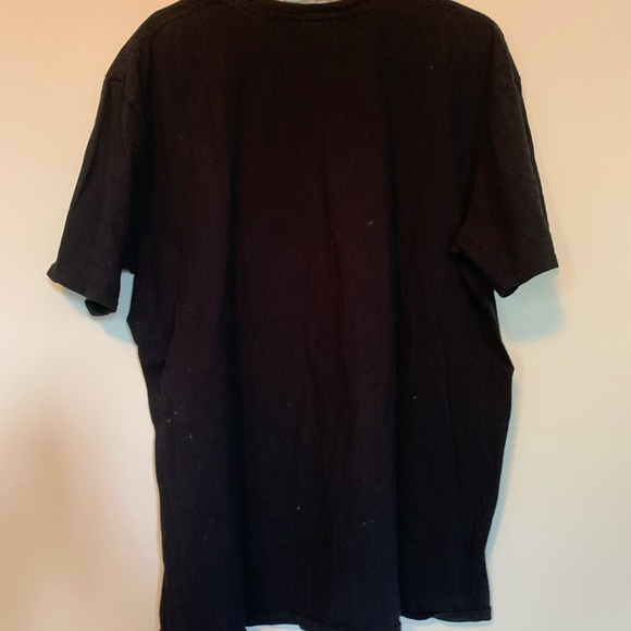 🌼TEES AND TANKS 3 FOR 25$🌼 Oversized Graphic Tee - Picture 2 of 2